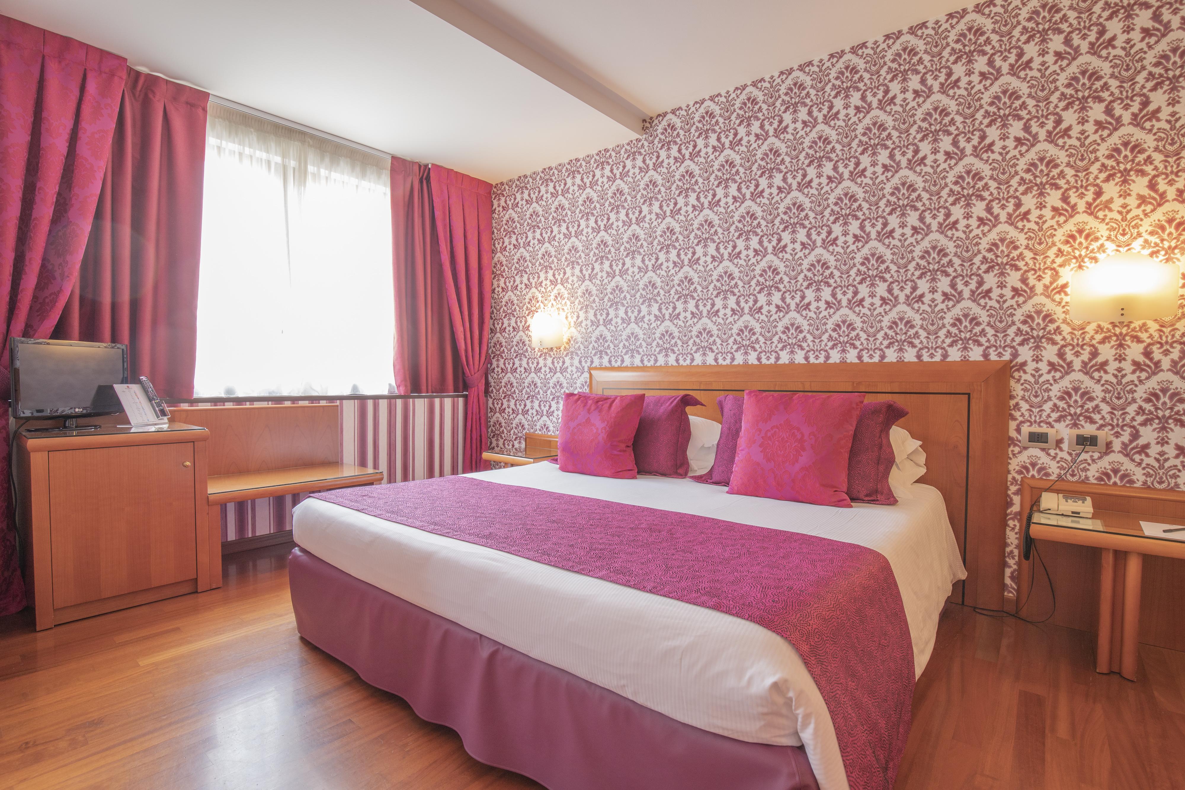 Hotel Palace Verona Esterno foto