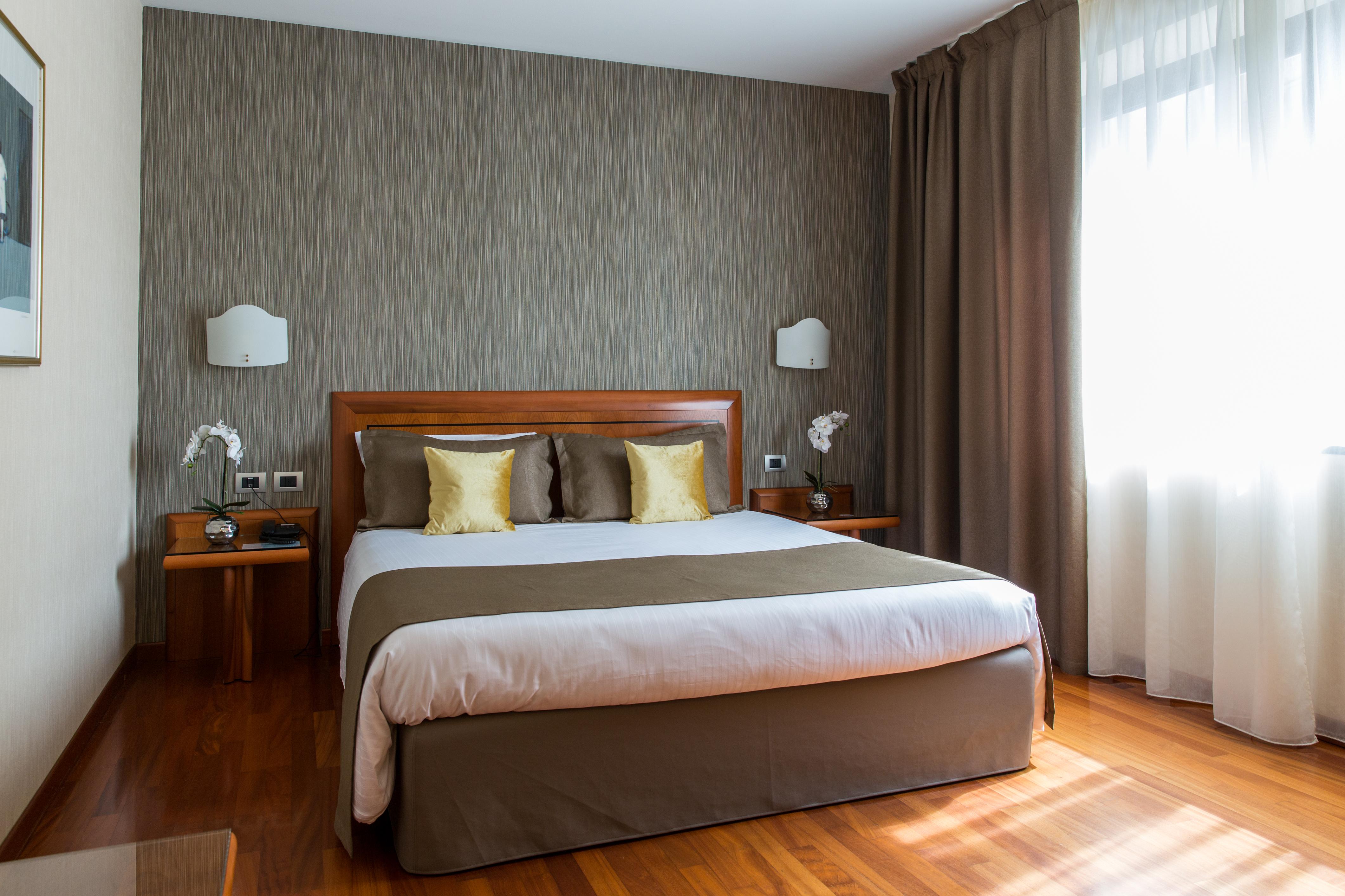 Hotel Palace Verona Esterno foto