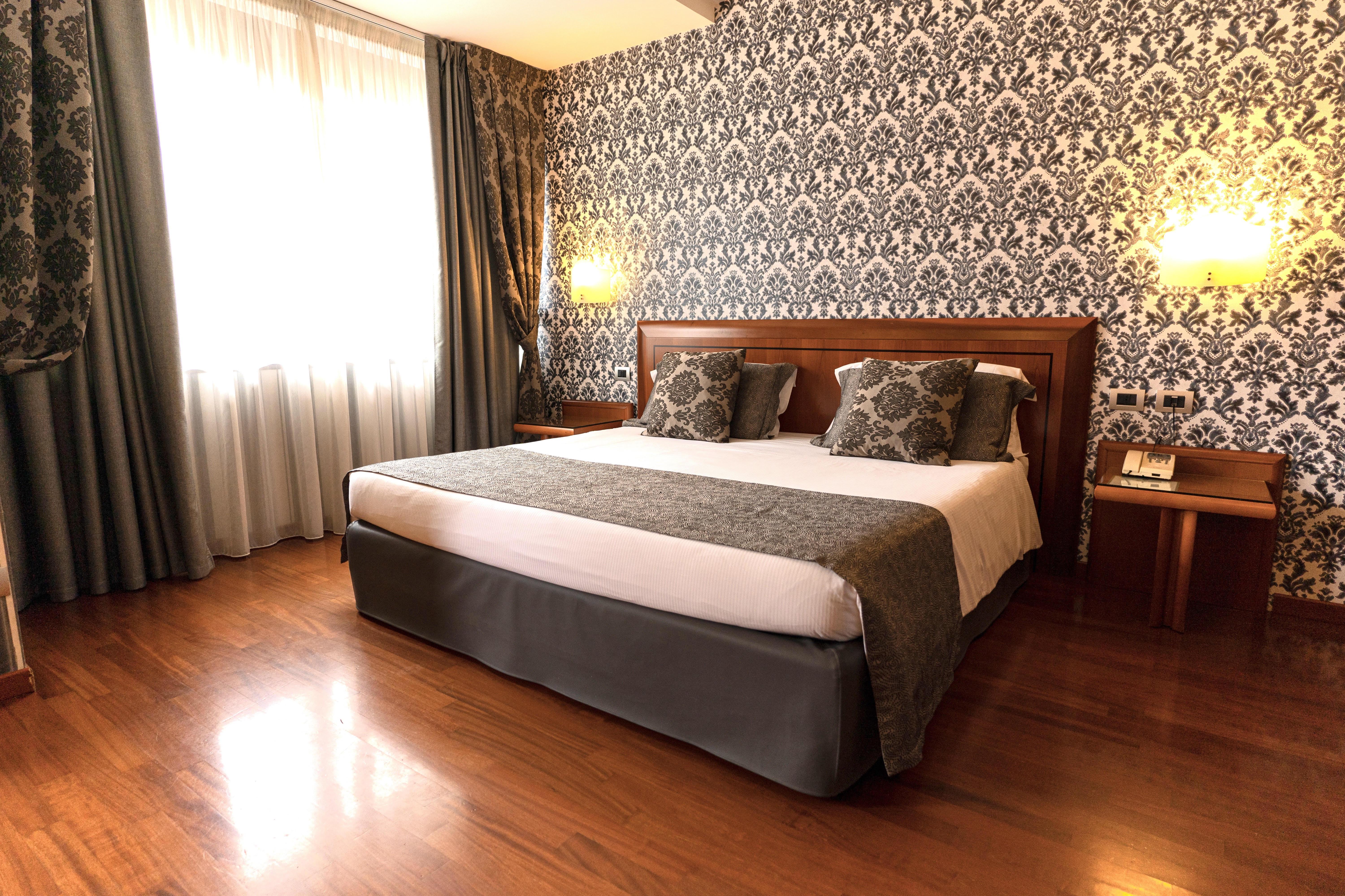 Hotel Palace Verona Esterno foto