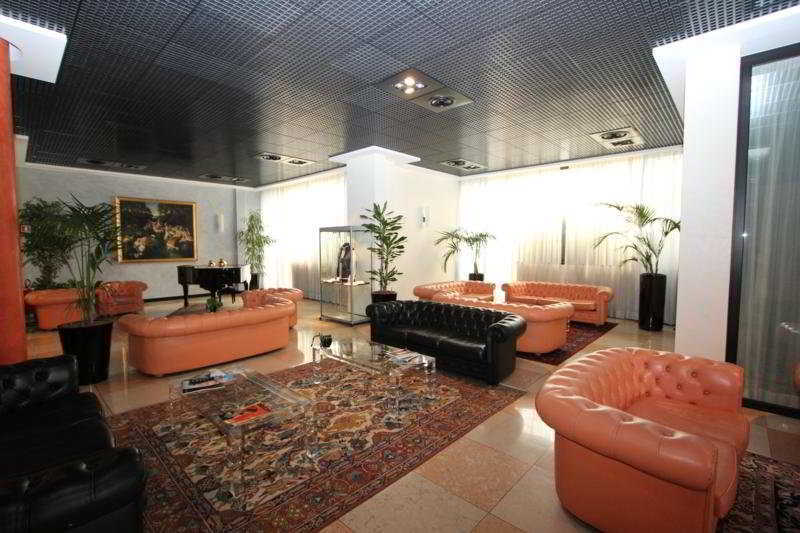 Hotel Palace Verona Interno foto