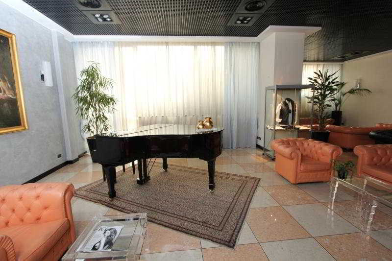 Hotel Palace Verona Interno foto
